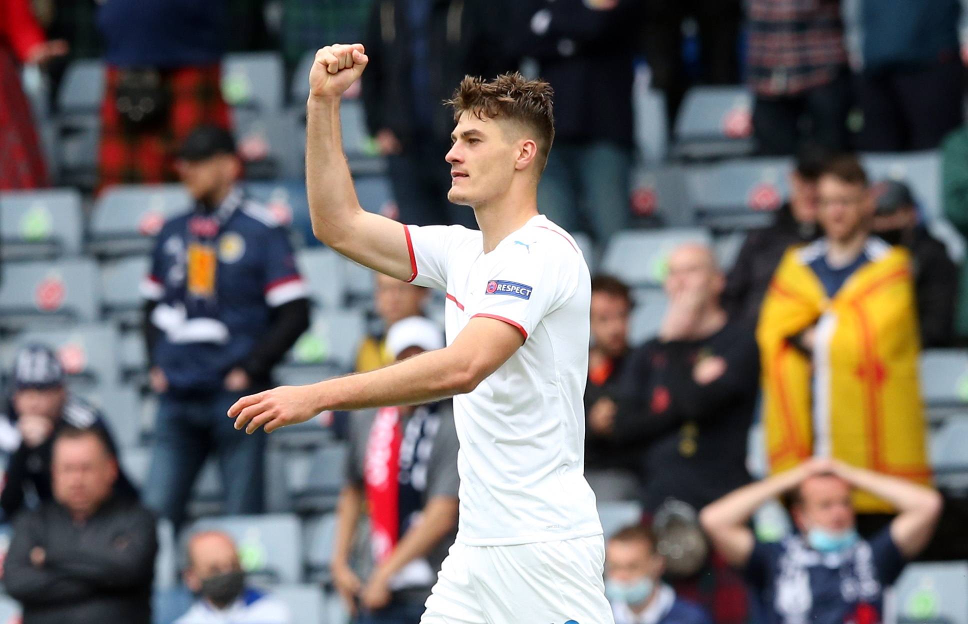 关于捷克主场获得重要胜利锁定欧锦赛席位的信息