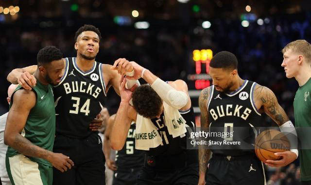 PG电子官方-雄鹿与凯尔特人之间的比赛引发激烈碰撞