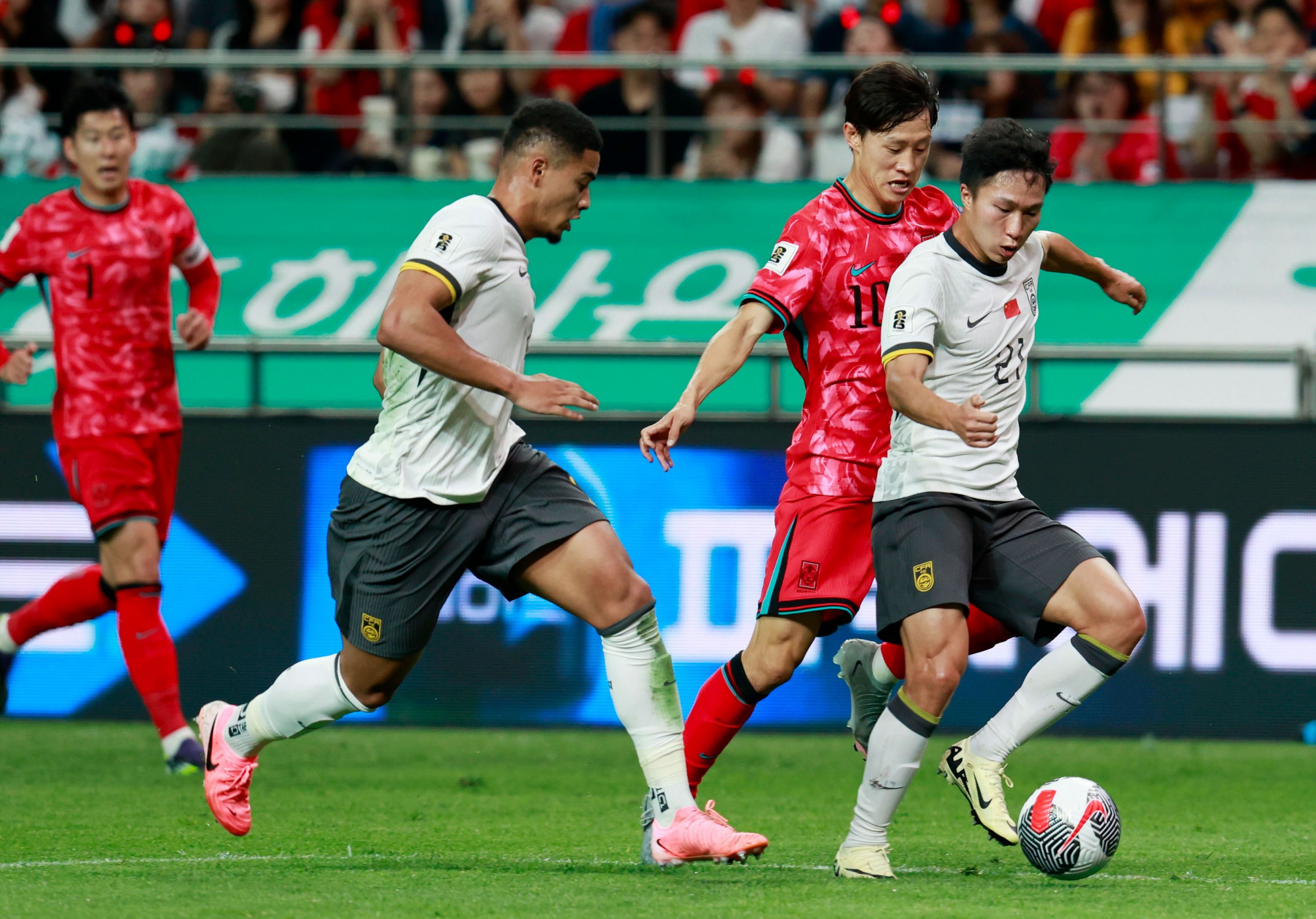 PG电子线上登入-新加坡足球队在洲际赛场上崭露头角