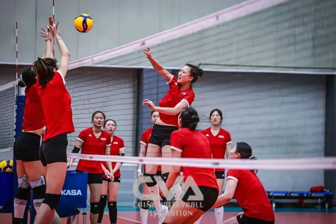 包含贵州智诚力克对手，主帅对球员表现大加赞赏的词条