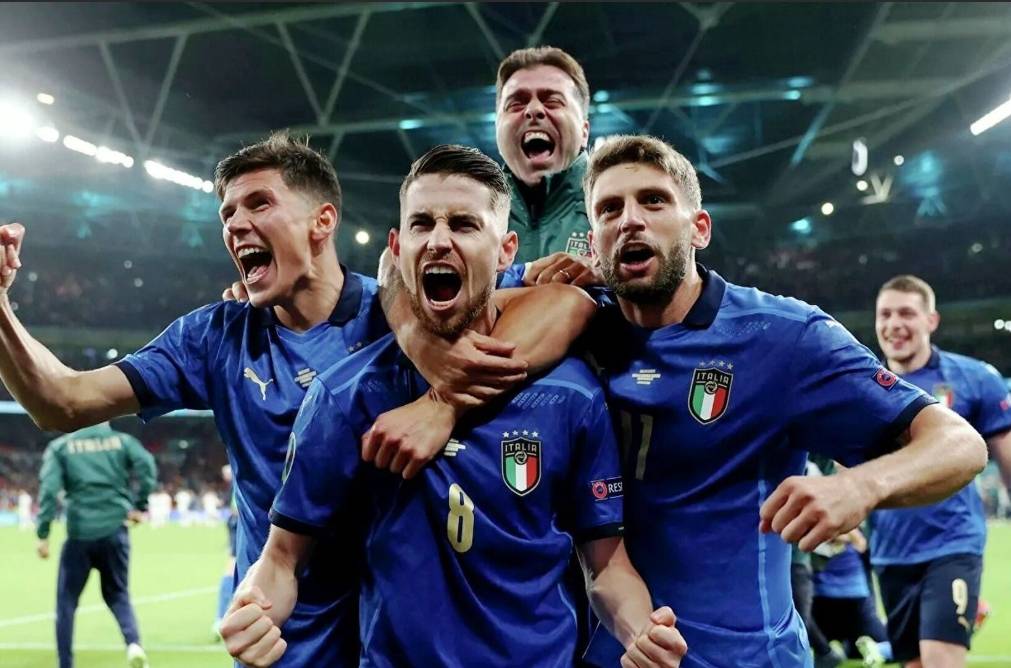 意大利足球联赛的较量令人期待不已的简单介绍