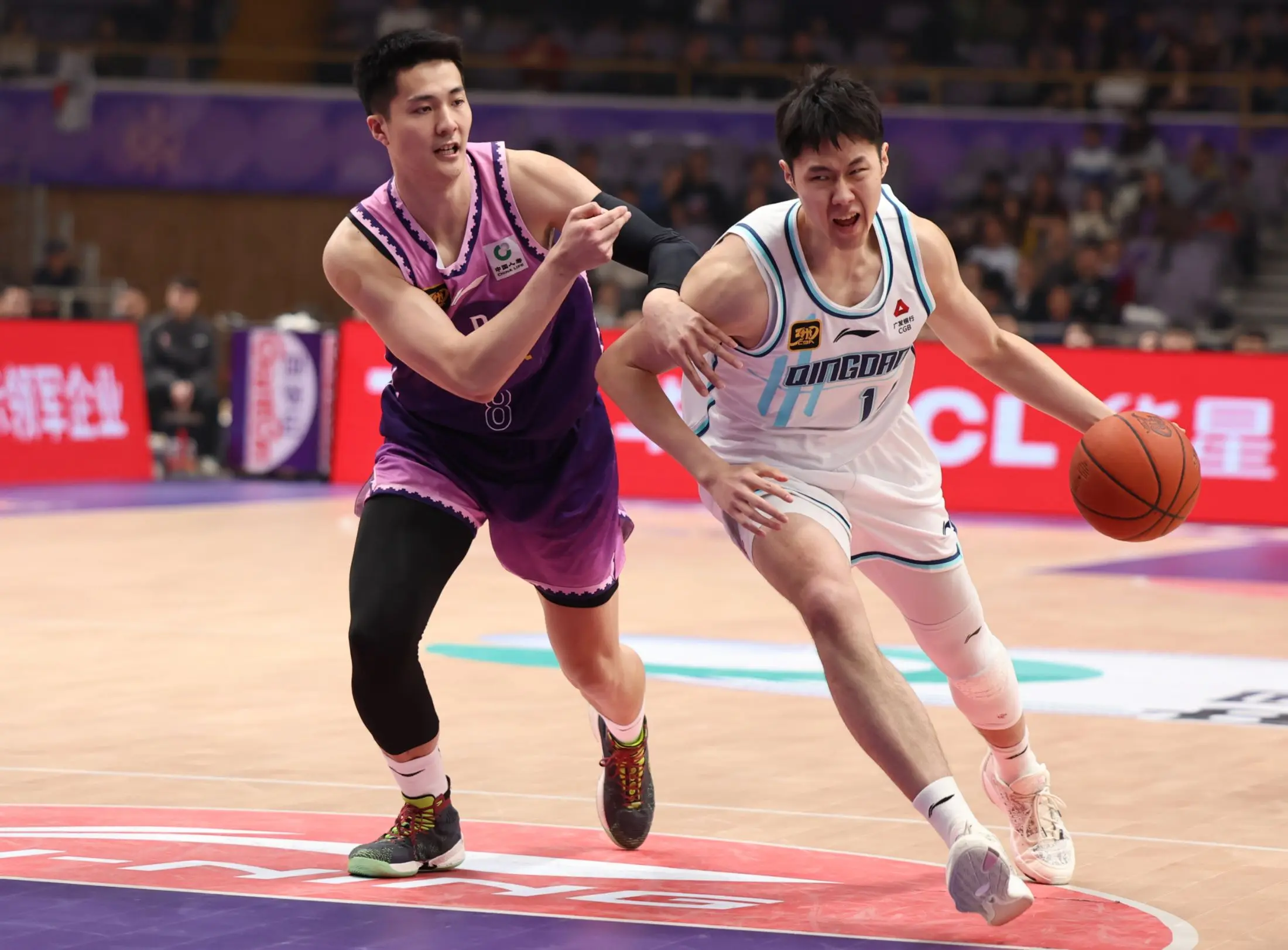 包含青岛队主帅病倒在场边，球队不敌对手的词条