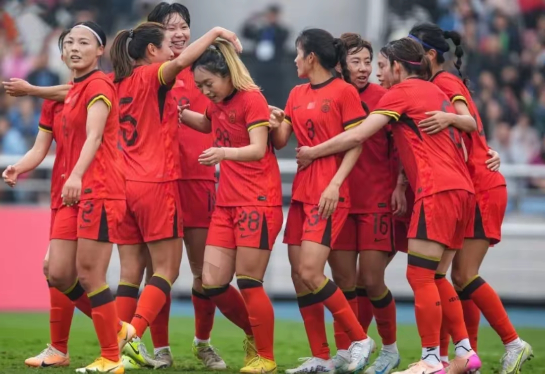 精彩女足大战拉开帷幕，球队实力对决
