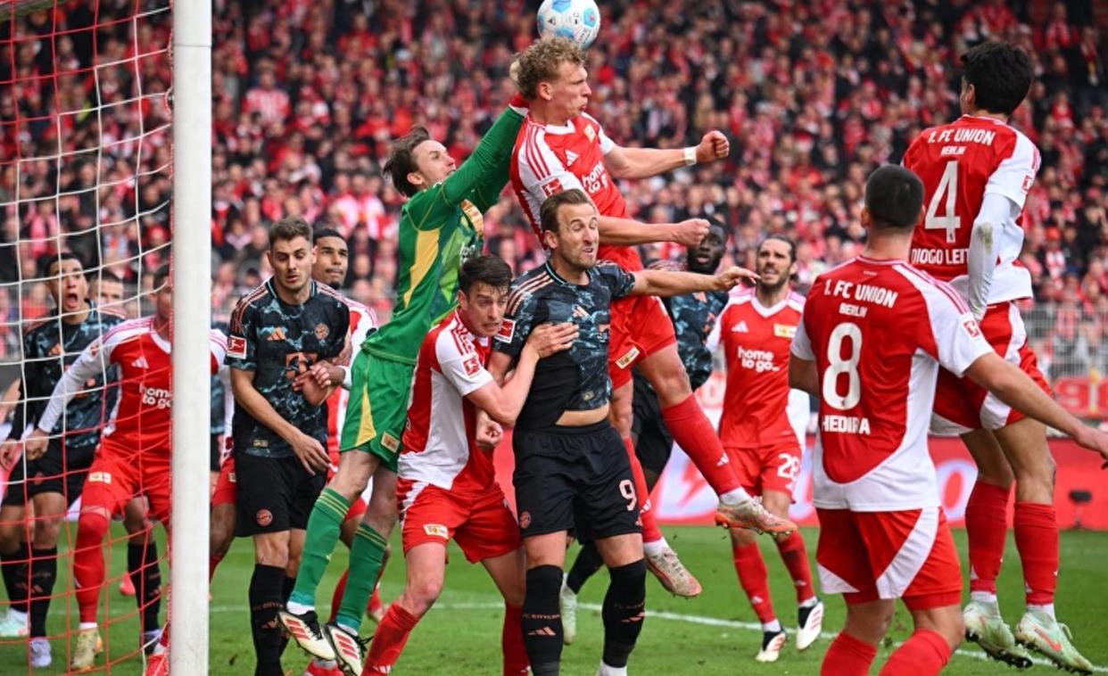 领头羊拜仁慕尼黑球员血拼成球队特点，深得球迷好评