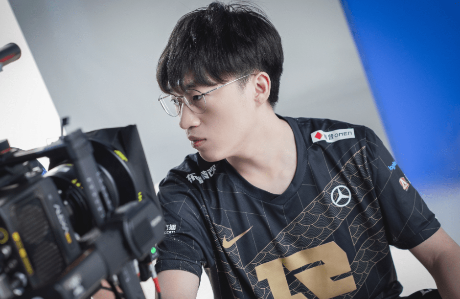 PG电子线上登入-TL血洗V5，Crisp线上压制力十足焦点之战淘汰赛，强势挺进下一轮