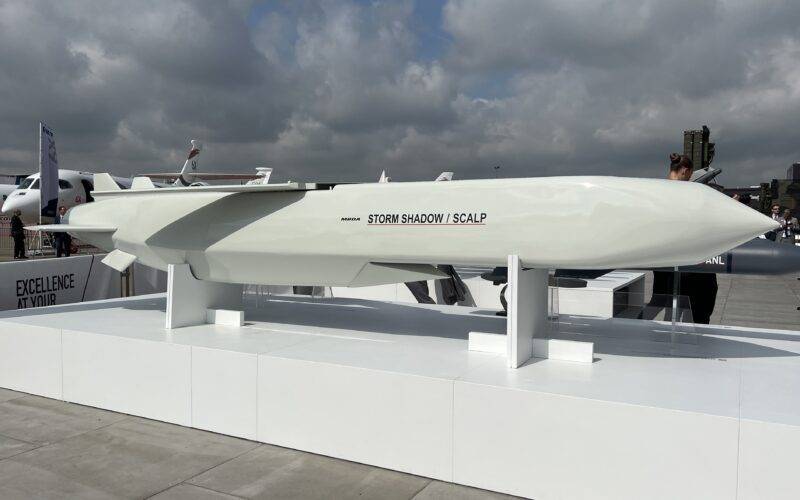 空中战场胜者为王，揭幕先机夺冠